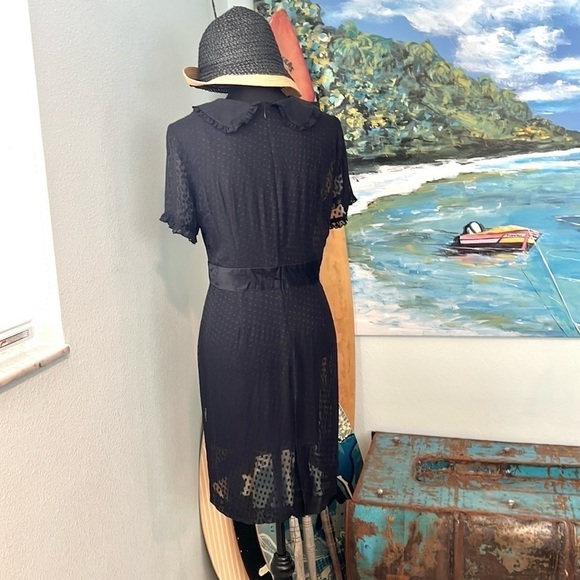 ,L'école des Femmes,Exquisite Soft Dotted Swiss,Slip Included,Stunning,Size 4 - Picture 8 of 16